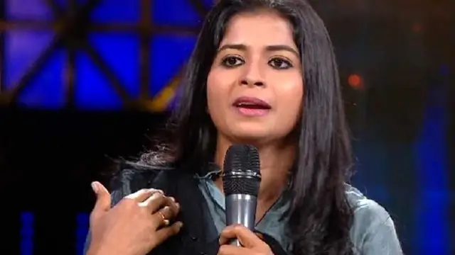 குழந்தை பிறந்ததால் பிரேக் - தற்போது சன் டிவியின் சூப்பர் ஹிட் சீரியலில் போலீஸாக என்ட்ரி கொடுத்துள்ள மதுமிதா.