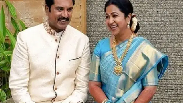 23வது திருமண நாள், சீன பழமொழி சொல்லி சரத்குமாருக்கு ராதிகா கொடுத்த சூப்பர் கிப்ட்.