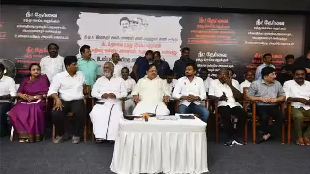 அதிமுகவின் மாநாடு காரணமாக மதுரை நடக்கவிருந்த திமுக உண்ணாவிரதத்தை மாற்றியமைப்பு. அதற்க்கான காரணம் கூறிய திமுக நிர்வாகிகள்.