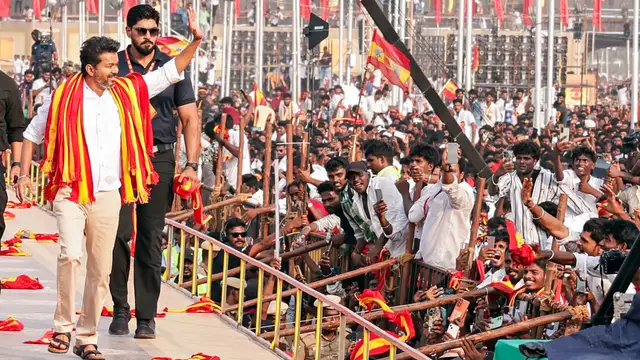 தவெக தலைவர் விஜய் தொடங்க இருக்கும் 24 மணி நேர புது செய்தி சேனல்- என்ன பெயர் தெரியுமா?