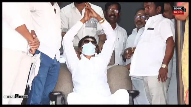 வாழவைத்த கேப்டனுக்காக மதுரை திரையரங்க உரிமையாளர் திரையரங்கில் செய்து வரும் விஷயம்.