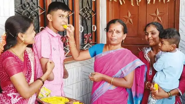 10ஆம் வகுப்பு பொதுத் தேர்வில் கையில்லாமல் சாதித்த மாணவனின் கல்விக்கு கை கொடுத்து உதவும் சிவகார்த்திகேயன்