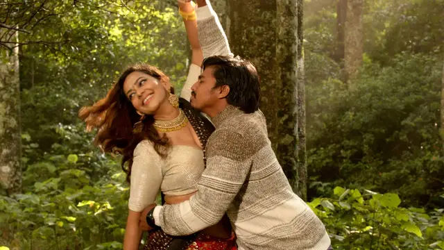 'படத்துக்கு வேட்டைக்காரின்னு பெயர் வைங்க, மக்களிடம் சிறப்பாய் போய் சேரும்' - கதை பிடித்ததால் இயக்குனரிடம் வைரமுத்துவே சொன்ன டைட்டில்.