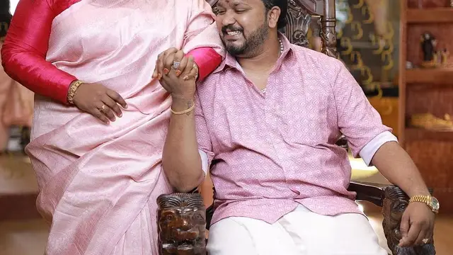 ரோபோ சங்கர் மகள் திருமணம் - முதல்வர் முதல் கமல் வரை நேரில் சென்று அழைக்கும் குடும்பத்தனர்.