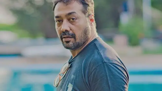 உங்க friend நடிச்சிருக்கார்னு படத்த பாக்காமே முட்டு கொடுக்காதீங்க - இமைக்கா நொடிகள் வில்லனை கலாய்க்கும் நெட்டிசன்கள்.
