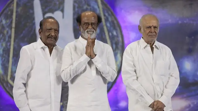 ரஜினிக்கு ரசிகராகி இப்போ பைத்தியமா இருக்கான் என் மகன் - ஜெயிலர் தியேட்டர் வாசலில் புலம்பிய தாய்.