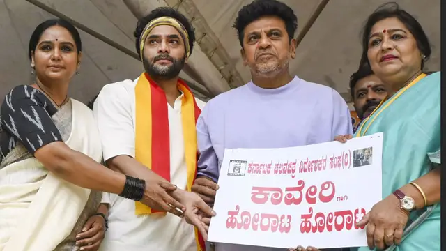 படத்தை ரிலீஸ் செய்ய கன்னட மக்களிடம் கெஞ்சிய போலி புரட்சித்தமிழன் சத்யராஜ் - ப்ளூ சட்டை பகிர்ந்த வீடியோ