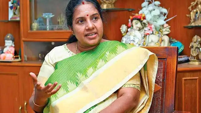 அவர ஏன் சங்கின்னு கூப்புட்றீங்க - மகள் பேசிக்கொண்டு இருக்கும் போதே கண் கலங்கி அழுகையை அடக்கிய ரஜினி