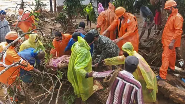 பாக்க தான் வில்லன், ஆனா குழந்தை மனசுங்க இவருக்கு - வயநாடு சம்பவம் குறித்து கண் கலங்கிய மன்சூர் அலிகான்