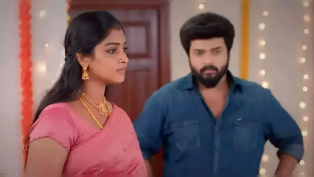 அப்பா சின்ன வயசுலயே எங்கள விட்டுட்டு போயிட்டாரு, நாங்க 4 பொண்ணுங்க - மனம் திறந்த 'கார்த்திகை தீபம்' ஆர்த்திகா