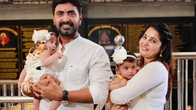 10 ஆண்டு கழித்து கிடைத்த டபுள் தேவதைகள் - பிரஜன்,சாண்ட்ராவின் Twins மகள்கள் எப்படி வளர்ந்துவிட்டார்கள் பாருங்க.