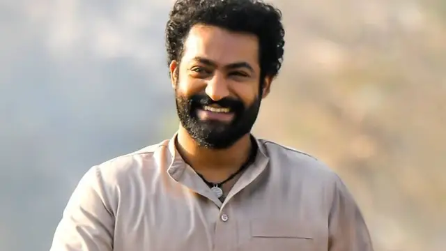 பெண் anchor செய்த செயலால் செம கடுப்பான ஜூனியர் NTR - வைரல் வீடியோ