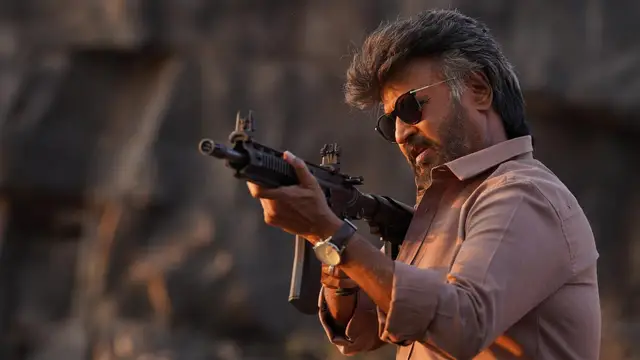 "ஜெயிலர் சுமாரான படம் தான் அது தான் படத்தை தூக்கி நிறுத்தியது" - வெற்றி விழாவில் ரஜினி பேச்சு.