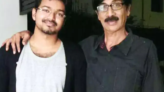 மருத்துவமனையில் அனுமதிக்கப்பட்ட இயக்குனர் மனோபாலா - நேரில் சென்று நலம் விசாரித்த பிரபலம்.