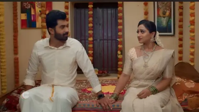 கைய தொட்டதுக்கே கர்ப்பமா ? 90ஸ் கிட்ஸ் கதையா இல்ல இருக்கு - தமிழ் சீரியல் அட்ராசிட்டி.