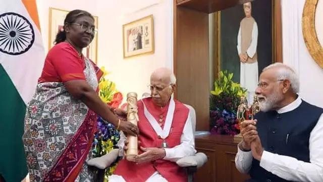 வீடியோவை பார்க்காமல் புகைப்படத்தை மட்டும் பார்த்துவிட்டு பிரதமரை கடுமையாக விமர்சித்த ஜேம்ஸ் வசந்தன்.