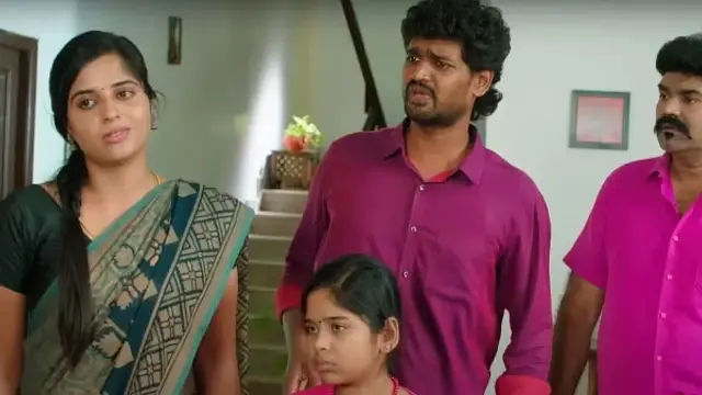 ஆதிரையை கொடுமைப்படுத்தும் ஜான்சி ராணி, சிங்கமாக மாறிய தர்ஷினி. பரபரப்பின் உச்சத்தில் எதிர் நீச்சல் தொடர்.