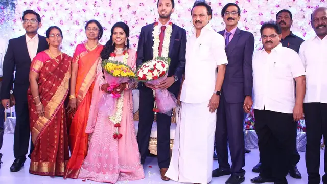 நாங்க சம்பந்தினு எங்கயும் பெருசா காட்டிக்கொண்டதில்லை - மயில்சாமி குறித்து நெகிழும் துணைச் சபாநாயகர்.