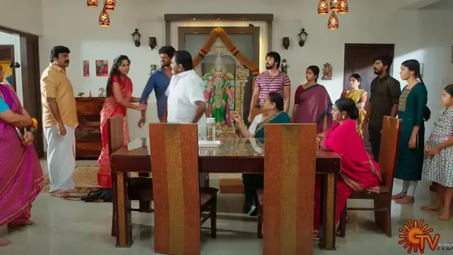 முடிய போகும் எதிர்நீச்சல் சீரியல், பிரபலங்கள் பகிர்ந்த கடைசி நாள் ஷூட்டிங் புகைப்படம்-காரணம் இது தான்
