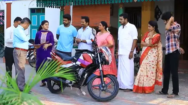 கல்லூரி ரகசியத்தை அறிந்து அதிர்ச்சியான சரவணன், தங்கமயில் நிலைமை என்ன? பாண்டியன் ஸ்டோர்ஸ் 2