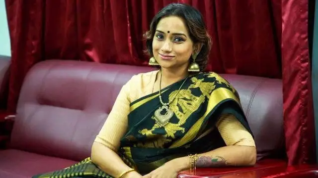 போடா போடா புண்ணாக்கு பாடலை பாடியது இந்த சூப்பர் சிங்கர் நடுவர் தானா? அட இவரா?