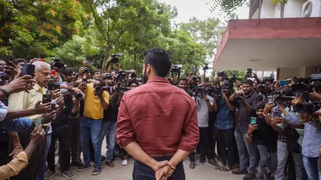 ரெண்டு கதையும் கேட்டுட்டேன் எது பண்ணட்டும், கேள்வி கேட்ட சூர்யா, ரசிகர்கள் சொன்ன பெயர் - ஓகே சொன்ன சூர்யா.