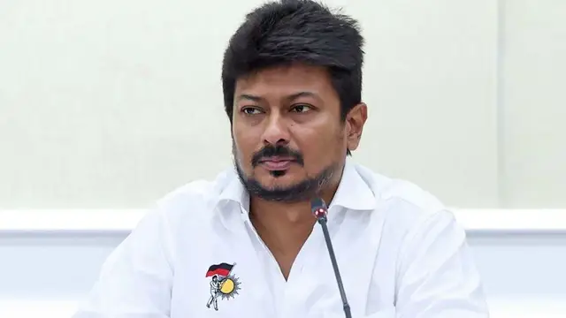 சர்ச்சையை ஏற்படுத்திய உதயநிதியின் சனாதன பேச்சு - தனக்கு கோவில் கட்டியதை உதாரணமாக சொன்ன குஷ்பூ