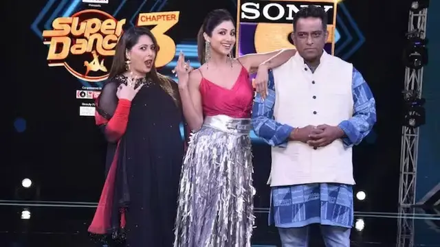 உங்க குழந்தைங்க கிட்ட இந்த கேள்விய கேப்பீங்களா ? ஷில்பா ஷெட்டிக்கு குவிந்த கண்டனம். நோட்டீஸ் அனுப்பிய குழந்தைகள் பாதுகாப்பு ஆணையம்.