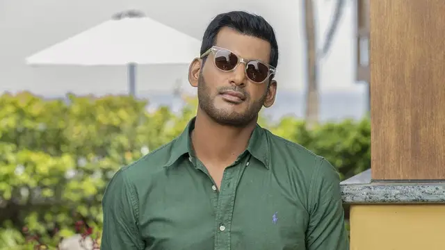 சங்க வைப்பு பணத்தை கையாண்டேனா, தயாரிப்பாளர் சங்கத்தின் மீது வழக்கு தொடரும் விஷால்? பின்னணி இது தான்