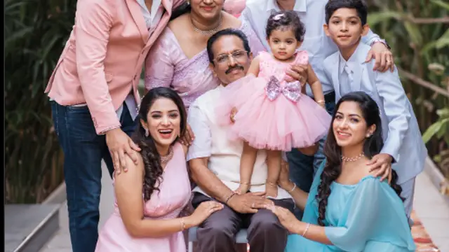 ஆசைப்பட்டபடியே பிறந்த குழந்தை - ஓனம் வாரத்தில் முதல் பிறந்தநாளை கொண்டாடிய தியா மேனன்.