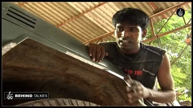 வெண்ணிலா கபடிக்குழு படத்துக்கு முன்பே அஜித், விக்ரம் என்று 10க்கும் மேற்பட்ட படங்களில் ஓரமாக நடித்துள்ள சூரி.