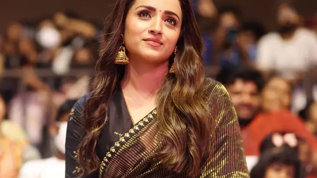 ஒருவரின் பர்சனல் விஷயத்தை பேசுவது அழகா? தன்னுடைய திருமணம் பற்றிய சர்ச்சைகளுக்கு பதிலடி கொடுத்த திரிஷா