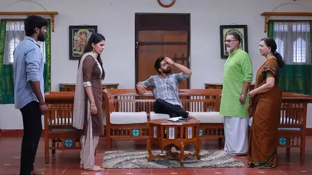 கண்ணீர் விட்டு ட்ராமா போடும் வெண்ணிலா, ஆத்திரத்தில் கொந்தளித்த விஜய் - மகாநதி