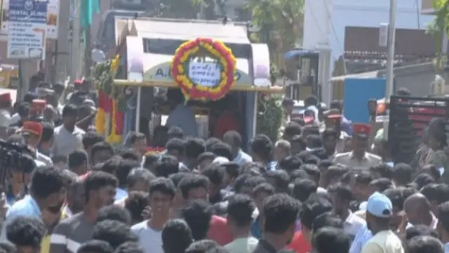 அன்னிக்கு கள்ளிபால குடுத்து வீசுனீங்க, இன்னிக்கி - எதிர்த்து கேட்டா அந்த பட்டம் தேடி வரும் - அனிதா சம்பத்தின் காட்டமான மகளீர் தின பதிவு.
