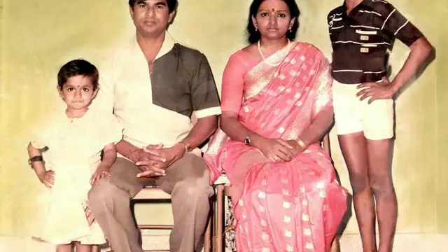 தன் கண்ணு முன்னே சொந்த தாங்க நோய்வாய்பட்டு இறந்ததை பார்த்து - விஜய் குறித்து பாண்டியன் ஸ்டோர்ஸ் ஷீலா.