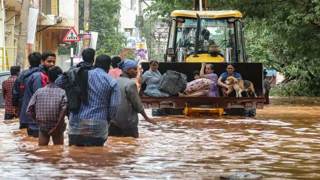 திருவண்ணாமலையில் நிலச்சரிவா? எப்போ? - ரஜினிகாந்த் சொன்ன பதிலால் விளாசி வரும் நெட்டிசன்கள்