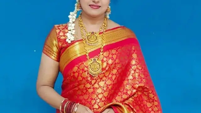 44 வயதில் திருமணம் முடித்த படையப்பா,வில்லன் பட நடிகை - மாப்பிள்ளை யார் தெரியுமா ? இதோ திருமண புகைப்படம்.