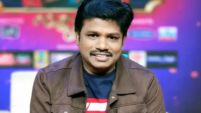 நீங்க கட் அவுட்டுக்கு பால் அபிஷேகம் செஞ்சுட்டு இருங்க நமக்கு வடக்கன் பால் ஊத்திட்டு போக போறான் - மதுரை முத்து ஆதங்கம்.