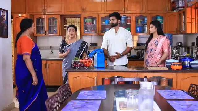 ஹோட்டலில் தொல்லை கொடுக்கும் கவுன்சிலர், சமாளிப்பாரா பாக்கியா? விறுவிறுப்பில் பாக்கியலட்சுமி