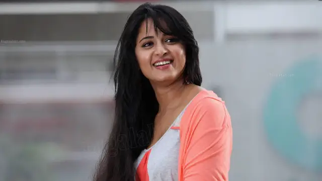 அனுஷ்கா பெயரில் பண மோசடி - பட ஆசையால் தயாரிப்பாளருக்கு ஏற்பட்ட சோகம்.