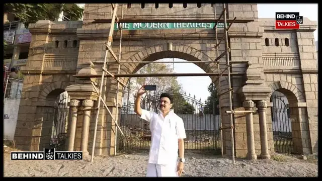 சீமானுடன் கஸ்தூரி, வைரலான புகைப்படம் - காட்டத்துடன் கஸ்தூரி பதிவிட்ட பதிவு.