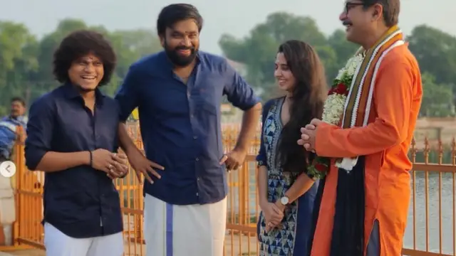 அட, அயோத்தி படத்தில் நடித்த அம்மாவும் பொண்ணும் நிஜத்திலும் இப்படி ஒரு உறவினர்களாம் - அயோத்தி ப்ரீத்தி அளித்த பேட்டி.