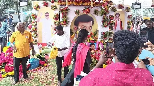 கோவில் போல கட்டப்பட்ட கேப்டனின் நினைவிடம் - கலங்க வைக்கும் புகைப்படம் இதோ.
