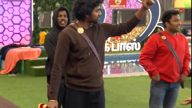 பணப் பையில் இருந்த 3 லட்சம் மட்டுமல்ல, மொத்தம் இத்தனை லட்சத்துடன் வெளியேறி இருக்கும் கதிர்.