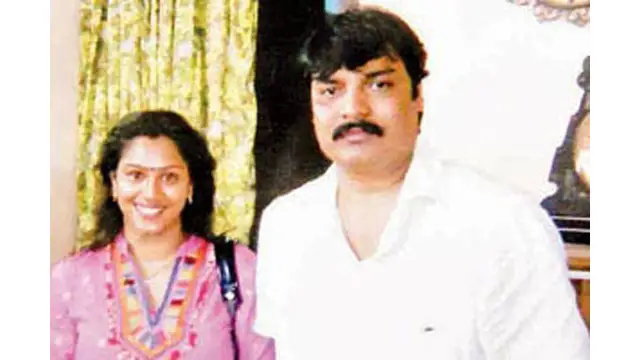 இரண்டு குழந்தை இருக்கும் நபருடன் இரண்டாம் திருமணம், ஒரே ஆண்டு மட்டுமே நீடித்த உறவு - புலம்பிய சுந்தரா டிராவல்ஸ் நடிகை.