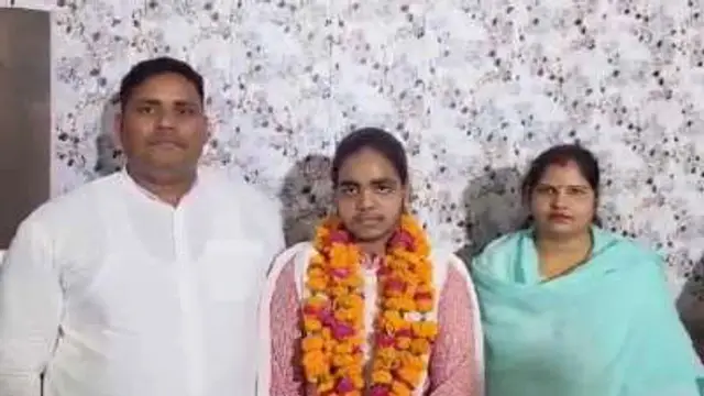 10ஆம் வகுப்பு தேற்சில் மாநிலத்திலேயே முதலிடம் வந்தும் இந்த மாணவி வருந்துவது ஏன்? கேலிகளுக்கு அவர் கொடுத்த பதிலடி.