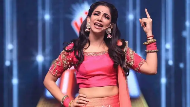 சூப்பர் சிங்கர் மூலமா fame ஆகிட்டு இப்போ அதையே கலாய்க்கிறீங்க - பாவனாவிற்கு ரசிகர்கள் கமண்ட்