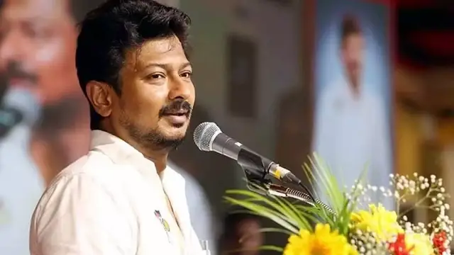 அவருக்காக நாம் அனைவரும் நிற்க வேண்டும் - உதயநிதிக்கு ஆதரவாக வெற்றிமாறன் கருத்து.