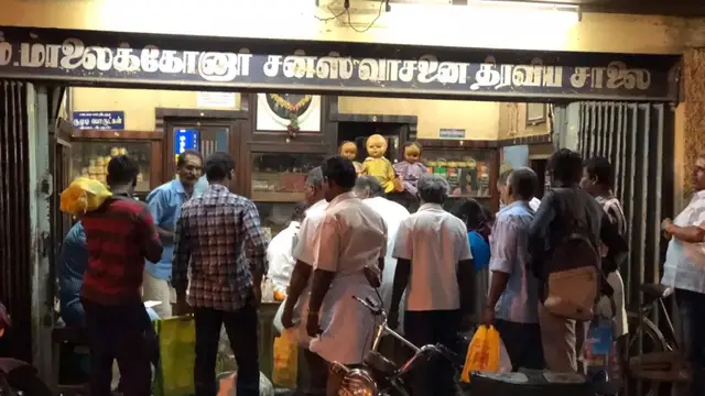 பருத்திவீரன் முதல் காதல் படம் வரை பேஃமஸான கடை - மதுரையில் 150 வருடங்கள் பழமையான மாலை கோனார் சந்தன கடை