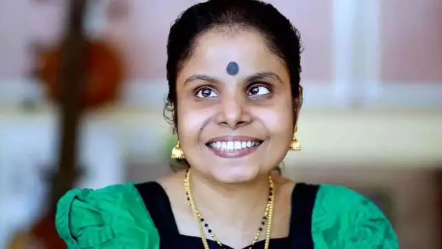 என்னுடைய விவாகரத்துக்கு காரணம் இது தான் - வேதனையில் பாடகி வைக்கம் விஜயலக்ஷ்மி சொன்னது